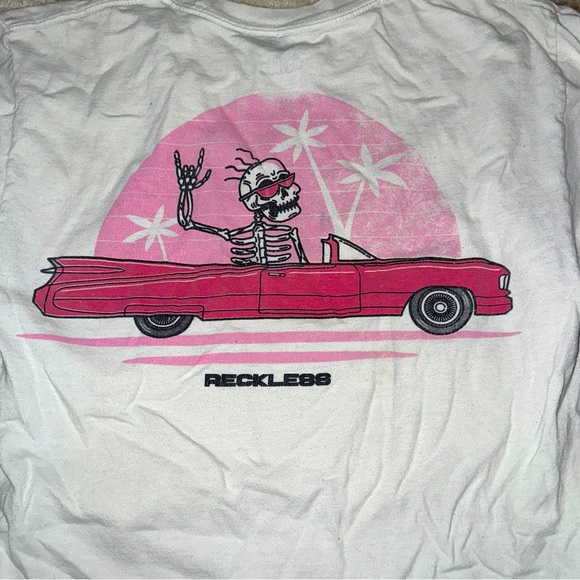 Graphic Tee - Picture 2 of 3